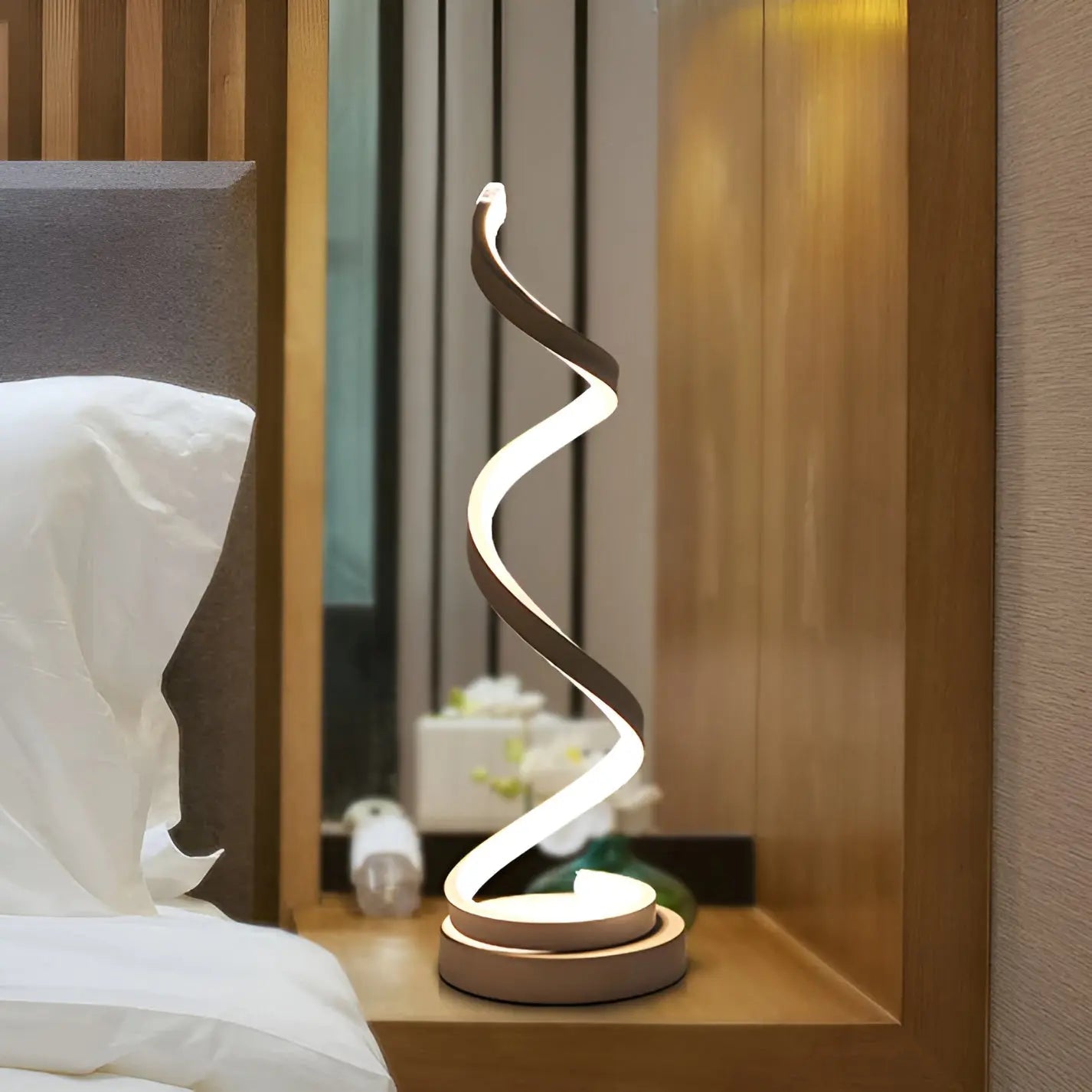 Elegante Spiral Glow LED Bureaulamp – Energiezuinig, Duurzaam & Oogvriendelijk Design